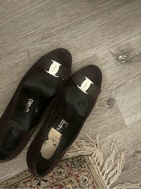 Salvatore Ferragamo Brown Vara Bow Leather Heels